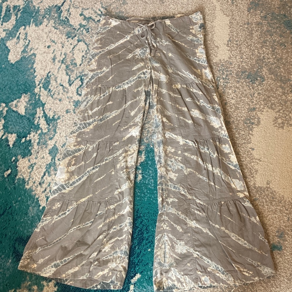 Wearables flare teared pants small